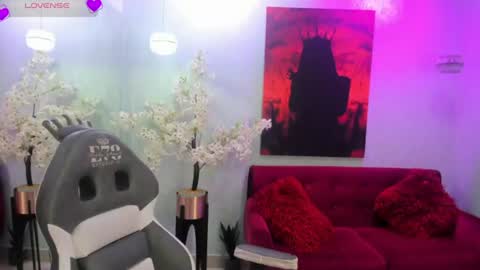 Snapshot of tammy_petit chatting on June 2026 03:27:02 AM Tammy online show from June 2026 03:27:02 AM