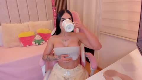 Tammy online show from May 2026 06:25:01 PM