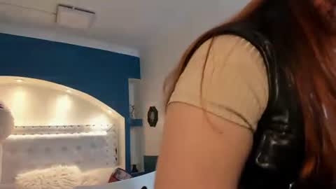 Tammara  online show from December 2024 07:11:02 PM