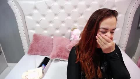 Tammara  online show from January 2025 10:40:01 PM