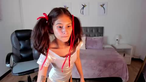 Tamy  online show from January 2025 01:21:02 AM