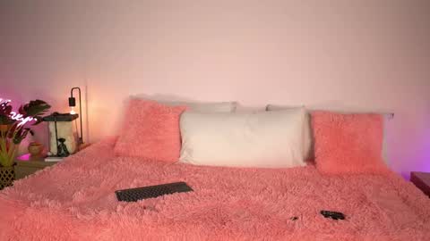 Tamy online show from November 2025 12:13:01 AM