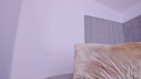 Tamy Leen online show from January 2025 01:53:02 PM