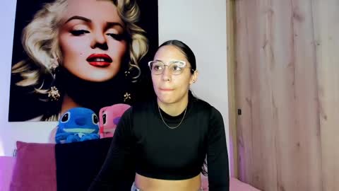 tania06 online show from September 2025 01:37:02 PM