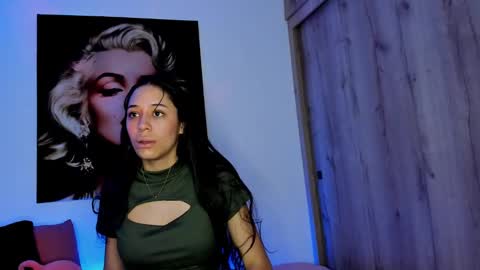 tania06 online show from October 2025 11:19:01 AM