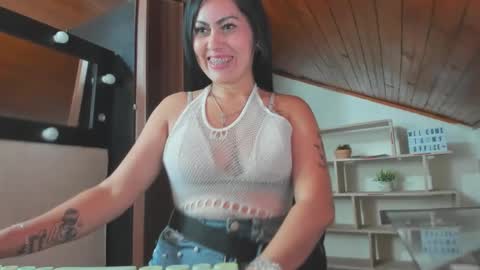 Snapshot of tania_mature chatting on January 2025 10:38:01 PM tania online show from January 2025 10:38:01 PM