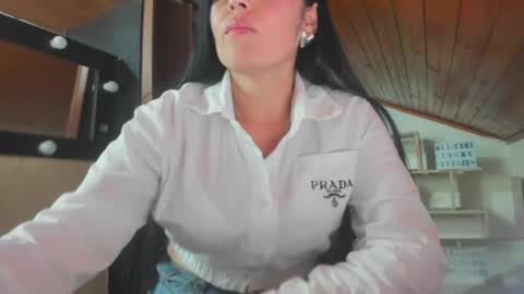 Snapshot of tania_mature chatting on January 2025 08:43:02 PM tania online show from January 2025 08:43:02 PM