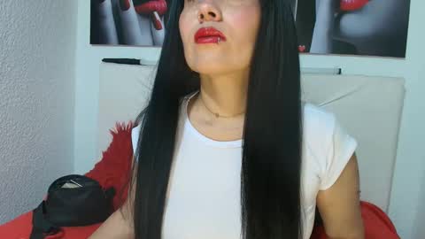 Snapshot of tania_mature chatting on February 2026 05:32:01 PM tania online show from February 2026 05:32:01 PM