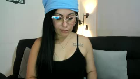 Snapshot of tania_mature chatting on June 2026 07:34:01 PM tania online show from June 2026 07:34:01 PM