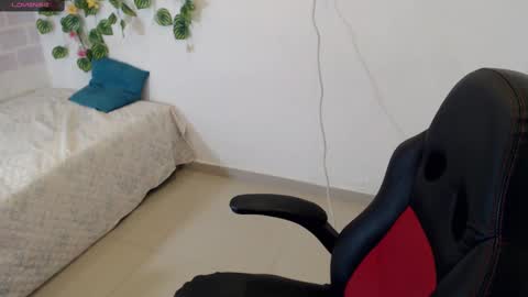 Tania  online show from March 2025 05:22:01 PM