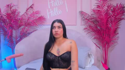 Snapshot of taniamilan chatting on January 2025 11:32:02 AM Tania online show from January 2025 11:32:02 AM