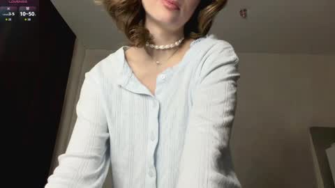 Mia online show from April 2026 01:27:02 AM