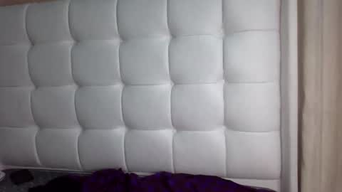 tania online show from December 2024 12:32:02 AM