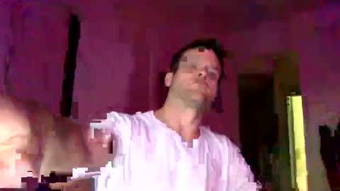 Dr. Love online show from October 2025 12:01:02 AM