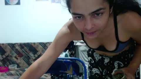 Snapshot of tantricroots chatting on May 2026 12:40:02 AM Angeline Follow online show from May 2026 12:40:02 AM