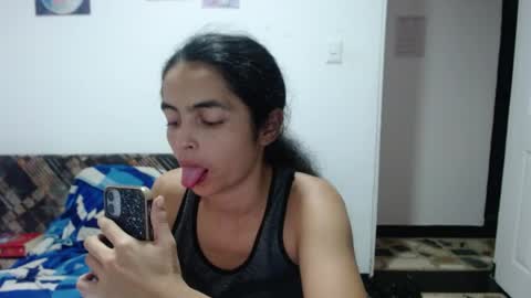 Snapshot of tantricroots chatting on May 2026 04:56:02 PM Angeline Follow online show from May 2026 04:56:02 PM