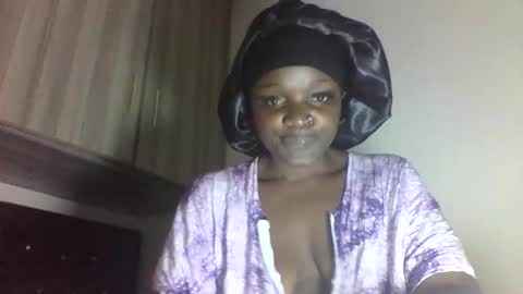 Tanyezz online show from June 2026 06:06:01 AM
