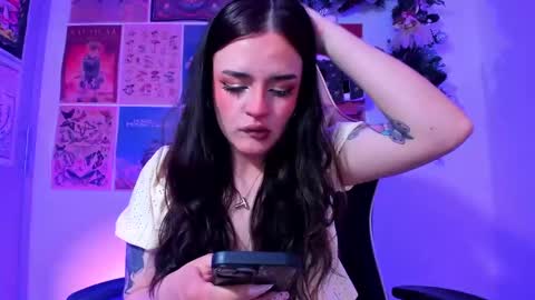 Snapshot of tara_hs chatting on January 2025 04:46:01 PM online show from January 2025 04:46:01 PM