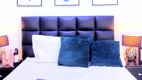 Snapshot of taracarsonn chatting on January 2025 04:34:02 AM taracarsonn online show from January 2025 04:34:02 AM