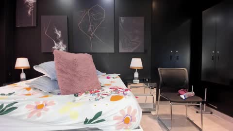 Tara Hills online show from February 2025 07:48:02 PM