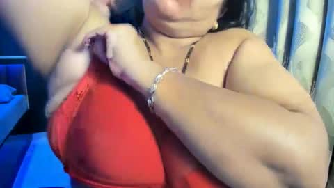 Snapshot of tarivishu23 chatting on February 2026 02:01:02 AM tarivishu23 online show from February 2026 02:01:02 AM