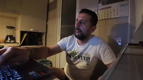 tarkan198 online show from January 2025 04:44:02 AM