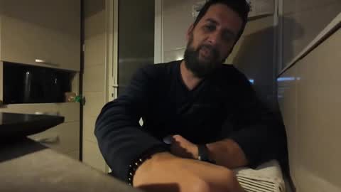 tarkan198 online show from February 2025 08:00:01 PM