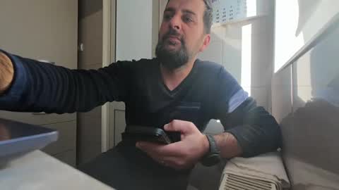 tarkan198 online show from February 2025 09:42:01 AM