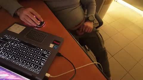 tarkan198 online show from February 2025 10:36:02 PM