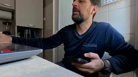 tarkan198 online show from February 2025 10:37:02 AM