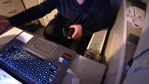 tarkan198 online show from March 2025 07:49:02 PM