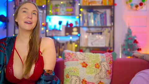 Snapshot of task_manager chatting on December 2024 01:57:02 PM Vivian Clark online show from December 2024 01:57:02 PM