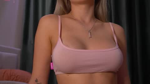 Im Sabrina NEXT LIVE  Tuesday online show from October 2025 03:53:01 PM