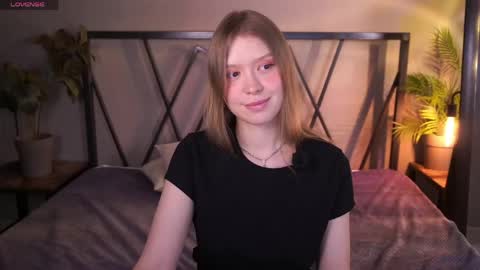 Snapshot of tatacoy chatting on April 2026 01:12:01 PM TataCoy online show from April 2026 01:12:01 PM