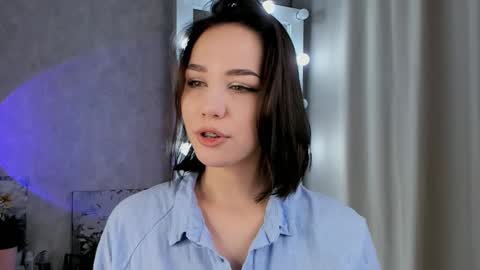 Tate online show from September 2025 06:23:02 PM