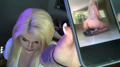 Riley Jade online show from April 2026 09:26:02 PM