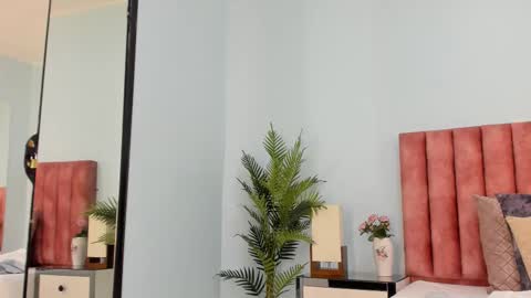 Tati Saldarriaga online show from February 2026 02:49:01 PM