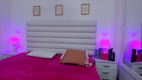 tatiana_arboleda online show from October 2025 10:59:01 AM