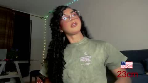 Snapshot of tatiana_hunter chatting on May 2026 07:35:02 AM tatiana_hunter online show from May 2026 07:35:02 AM