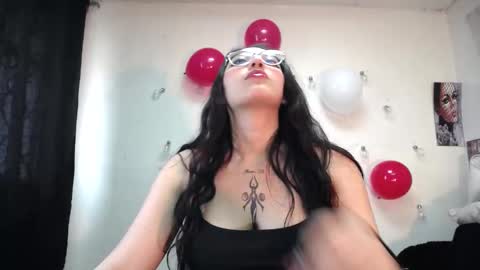 tatiana online show from February 2025 05:50:02 PM