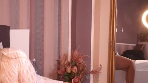 Tatiana online show from December 2025 07:53:01 PM