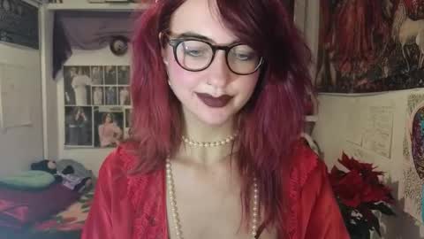 Tatiana online show from December 2025 07:43:01 PM