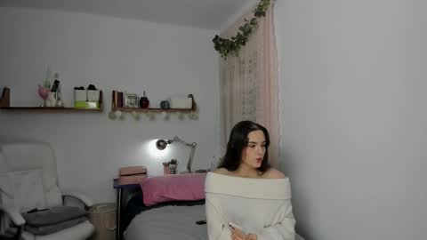 Snapshot of tatiannaz chatting on November 2025 09:42:02 AM Tatianna online show from November 2025 09:42:02 AM