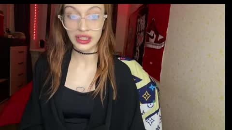 Snapshot of tatika_williams chatting on May 2026 06:58:01 PM tatika_williams online show from May 2026 06:58:01 PM