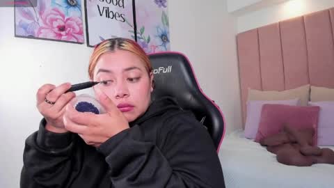 tatikanyx online show from March 2026 11:55:02 AM