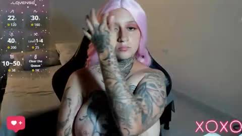 jess online show from November 2025 07:43:01 PM