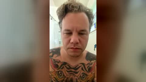 Snapshot of tattedupboyfun chatting on June 2026 04:29:02 PM tattedupboyfun online show from June 2026 04:29:02 PM