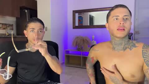 Snapshot of tattoguys_cums chatting on December 2025 11:11:01 PM Jonathan Juan online show from December 2025 11:11:01 PM