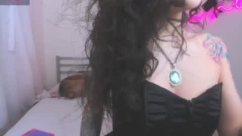 High Mami  online show from October 2025 05:27:02 AM