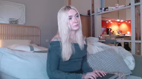 tattoobbgirl online show from March 2025 05:11:02 PM